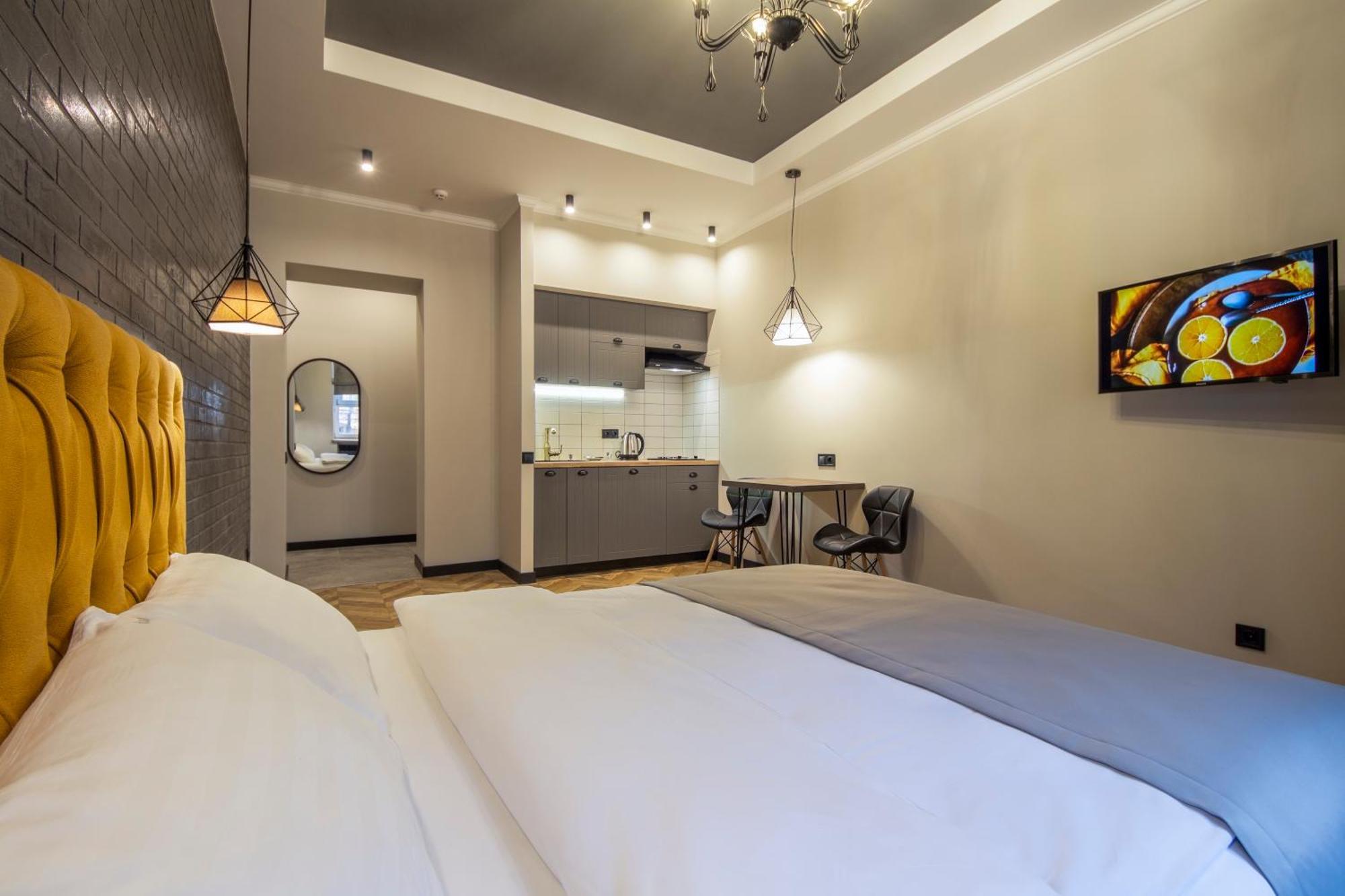 Self Check-In Apartments キエフ エクステリア 写真
