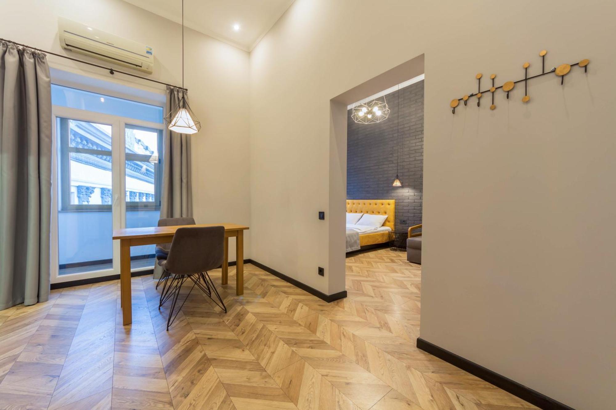Self Check-In Apartments キエフ エクステリア 写真